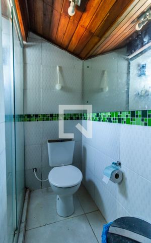 Casa à venda com 110m², 3 quartos e 1 vaga Casa à venda com 110m², 3 quartos e 1 vagaBanheiro da Suíte 1
