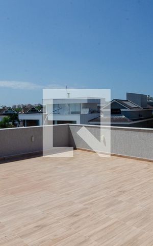 Casa de condomínio à venda com 300m², 3 quartos e 2 vagas