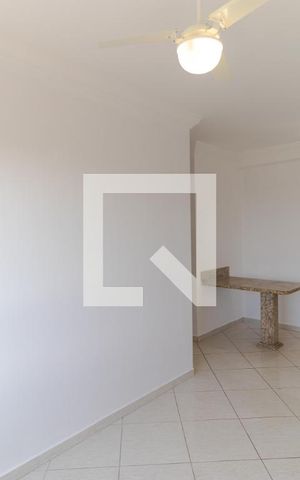 Apartamento para alugar com 98m², 3 quartos e 1 vaga Apartamento para alugar com 98m², 3 quartos e 1 vagaSalas