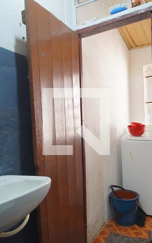 Casa à venda com 110m², 4 quartos e 2 vagasBnaheiro casa 2