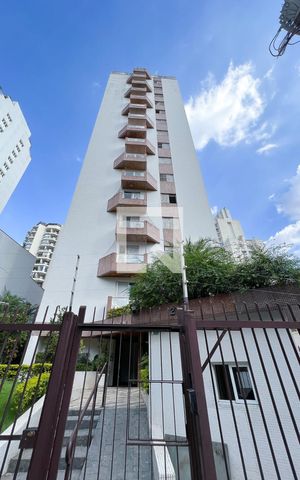 Apartamento à venda com 227m², 3 quartos e 2 vagasFachada