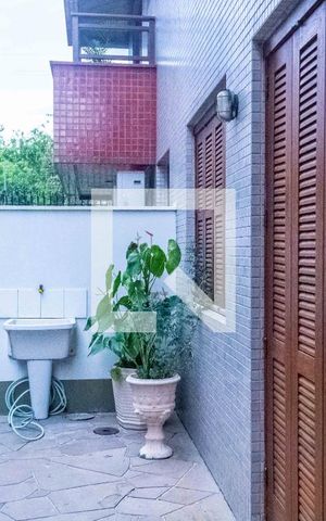 Apartamento à venda com 396m², 3 quartos e 3 vagas Apartamento à venda com 396m², 3 quartos e 3 vagasZeladoria