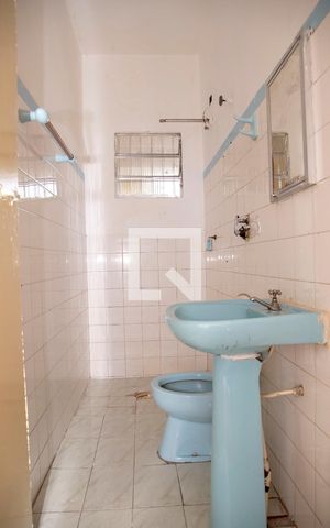 Casa à venda com 400m², 5 quartos e 5 vagasBanheiro Casa 2
