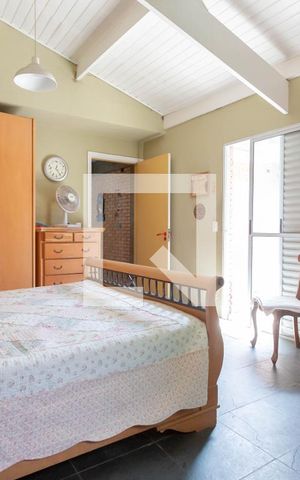 Casa à venda com 280m², 3 quartos e 2 vagas Casa à venda com 280m², 3 quartos e 2 vagasQuarto 1