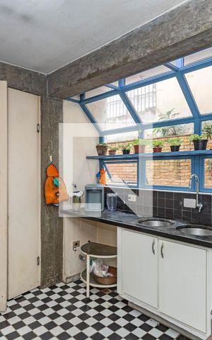 Casa à venda com 280m², 3 quartos e 2 vagasCozinha