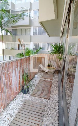 Apartamento à venda com 157m², 3 quartos e 3 vagas Apartamento à venda com 157m², 3 quartos e 3 vagasVaranda da Sala