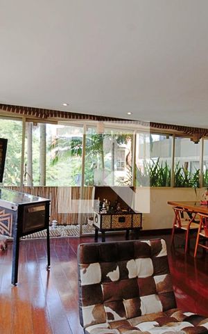 Apartamento à venda com 157m², 3 quartos e 3 vagas Apartamento à venda com 157m², 3 quartos e 3 vagasSala