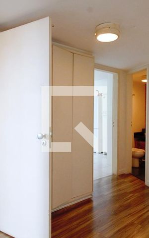 Apartamento à venda com 157m², 3 quartos e 3 vagas Apartamento à venda com 157m², 3 quartos e 3 vagasHall dos Quartos