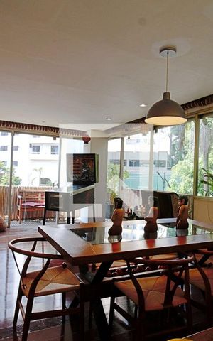 Apartamento à venda com 157m², 3 quartos e 3 vagas Apartamento à venda com 157m², 3 quartos e 3 vagasSala
