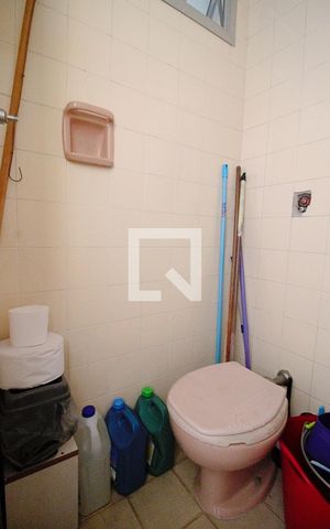 Apartamento à venda com 157m², 3 quartos e 3 vagas Apartamento à venda com 157m², 3 quartos e 3 vagasBanheiro de serviço
