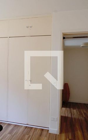 Apartamento à venda com 157m², 3 quartos e 3 vagas Apartamento à venda com 157m², 3 quartos e 3 vagasSuíte 2