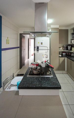 Casa à venda com 190m², 3 quartos e 4 vagas
