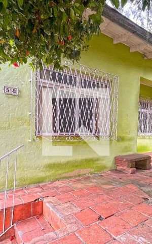 Casa para alugar com 300m², 5 quartos e 2 vagasFachada