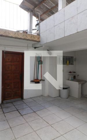 Casa à venda com 125m², 2 quartos e 1 vagaÁrea de Serviço