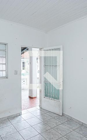 Casa à venda com 82m², 2 quartos e 1 vaga Casa à venda com 82m², 2 quartos e 1 vagaSala