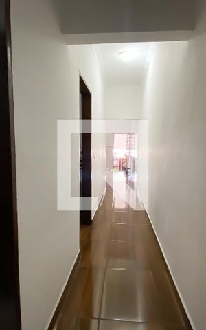 Casa à venda com 295m², 5 quartos e 1 vaga Casa à venda com 295m², 5 quartos e 1 vagaCorredor
