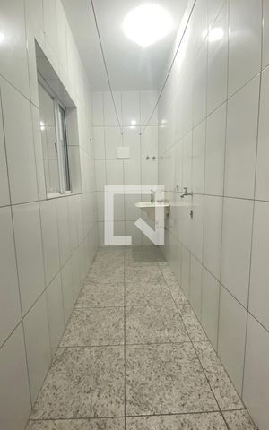 Casa para alugar com 56m², 1 quarto e sem vagaÁrea de Serviço