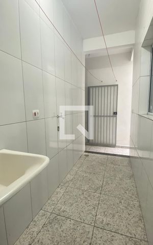 Casa para alugar com 56m², 1 quarto e sem vagaÁrea de Serviço