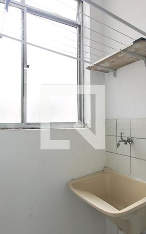 Apartamento à venda com 42m², 2 quartos e 1 vaga Apartamento à venda com 42m², 2 quartos e 1 vagaÁrea de Serviço