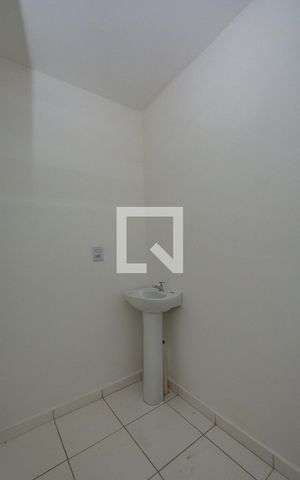 Apartamento à venda com 44m², 2 quartos e sem vaga Apartamento à venda com 44m², 2 quartos e sem vagaBanheiro
