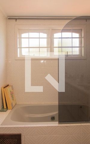 Casa à venda com 218m², 3 quartos e 3 vagasBanheiro da Suíte