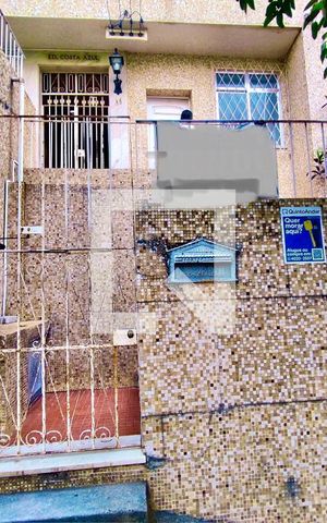 Apartamento à venda com 70m², 1 quarto e sem vagaFachada com cartaz QA.
