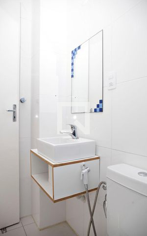 Apartamento à venda com 80m², 2 quartos e 2 vagasBanheiro Quarto 1 Suíte