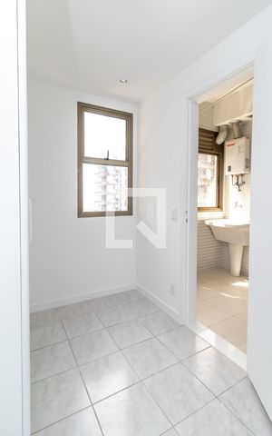 Apartamento para alugar com 114m², 3 quartos e 2 vagas Apartamento para alugar com 114m², 3 quartos e 2 vagasQuarto de Serviço