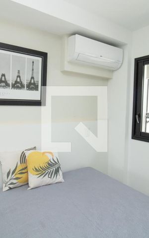 Studio à venda com 26m², 1 quarto e sem vaga Studio à venda com 26m², 1 quarto e sem vagaQuarto - Cama de casal e ar condicionado