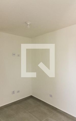 Apartamento à venda com 38m², 2 quartos e sem vaga Apartamento à venda com 38m², 2 quartos e sem vagaSala