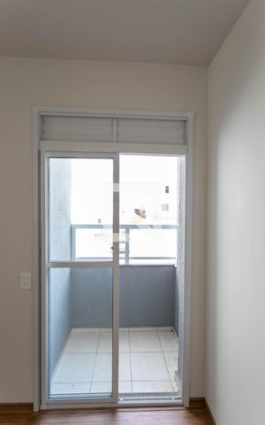 Apartamento para alugar com 46m², 2 quartos e 1 vaga Apartamento para alugar com 46m², 2 quartos e 1 vagaVaranda