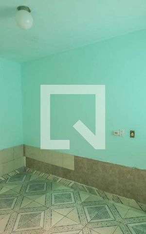 Casa à venda com 117m², 4 quartos e 2 vagas Casa à venda com 117m², 4 quartos e 2 vagasQuarto