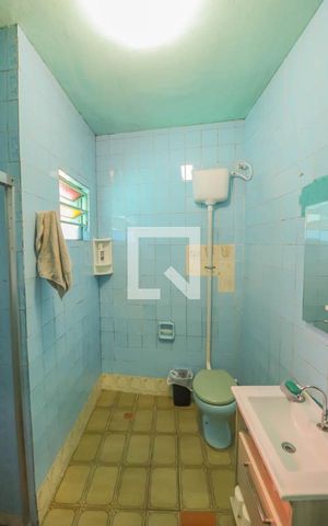 Casa à venda com 117m², 4 quartos e 2 vagas Casa à venda com 117m², 4 quartos e 2 vagasBanheiro