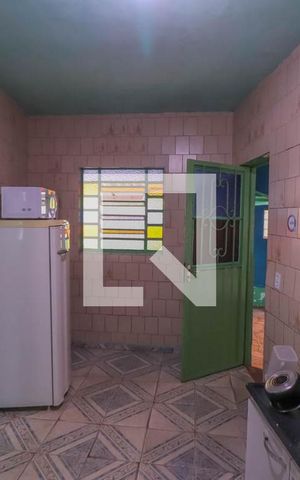 Casa à venda com 117m², 4 quartos e 2 vagas Casa à venda com 117m², 4 quartos e 2 vagasCozinha