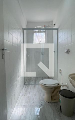 Casa para alugar com 25m², 1 quarto e sem vaga Casa para alugar com 25m², 1 quarto e sem vagaBanheiro