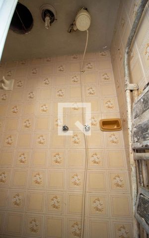 Apartamento à venda com 200m², 3 quartos e sem vaga Apartamento à venda com 200m², 3 quartos e sem vagaBanheiro de serviço
