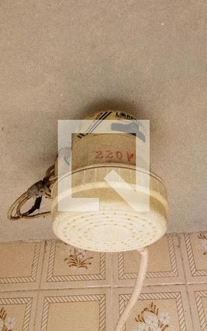 Apartamento à venda com 200m², 3 quartos e sem vaga Apartamento à venda com 200m², 3 quartos e sem vagaBanheiro de serviço