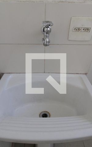 Apartamento para alugar com 76m², 2 quartos e 1 vagaÁrea de Serviço