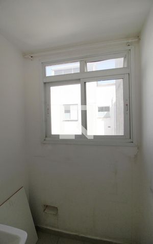 Apartamento para alugar com 76m², 2 quartos e 1 vagaÁrea de Serviço