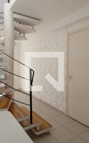 Apartamento para alugar com 76m², 2 quartos e 1 vagaSala