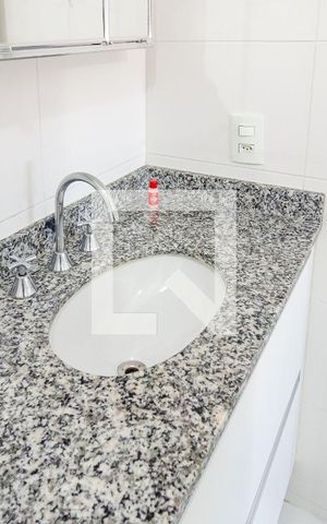 Apartamento para alugar com 73m², 1 quarto e 1 vaga Apartamento para alugar com 73m², 1 quarto e 1 vagaBanheiro da Suíte