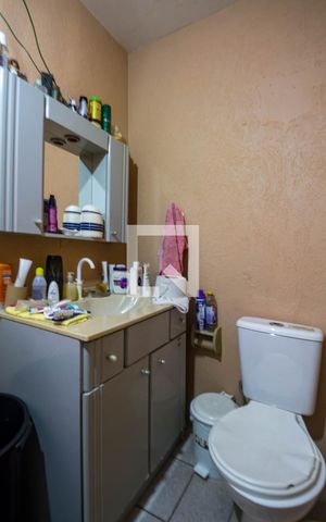 Casa para alugar com 200m², 3 quartos e sem vaga Casa para alugar com 200m², 3 quartos e sem vagaBanheiro