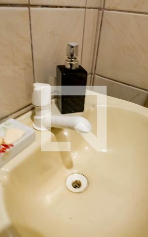 Casa para alugar com 200m², 3 quartos e sem vaga Casa para alugar com 200m², 3 quartos e sem vagaBanheiro