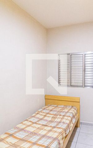 Casa à venda com 182m², 4 quartos e 4 vagas Casa à venda com 182m², 4 quartos e 4 vagasQuarto 4