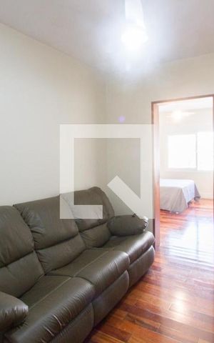 Casa para alugar com 180m², 3 quartos e 1 vagaSala de TV