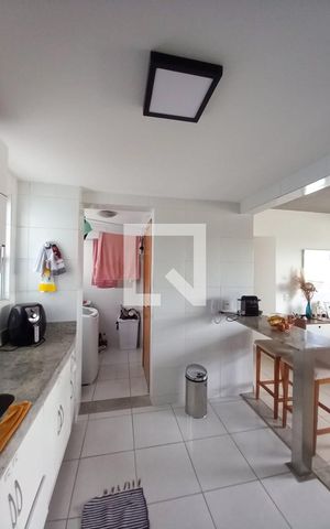 Apartamento à venda com 85m², 3 quartos e 2 vagas Apartamento à venda com 85m², 3 quartos e 2 vagasCozinha