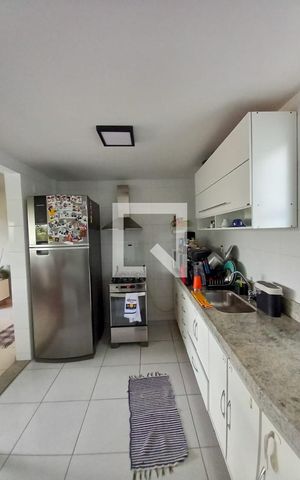 Apartamento à venda com 85m², 3 quartos e 2 vagas Apartamento à venda com 85m², 3 quartos e 2 vagasCozinha