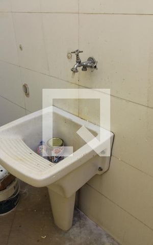 Casa à venda com 80m², 2 quartos e 2 vagasÁrea de Serviço