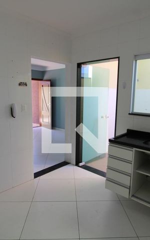 Casa à venda com 80m², 2 quartos e 2 vagasCozinha