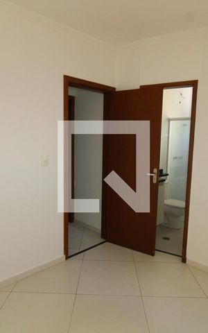 Casa à venda com 80m², 2 quartos e 2 vagasSuite